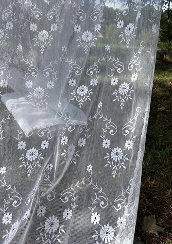 Laura ashley flora zweig - flora,